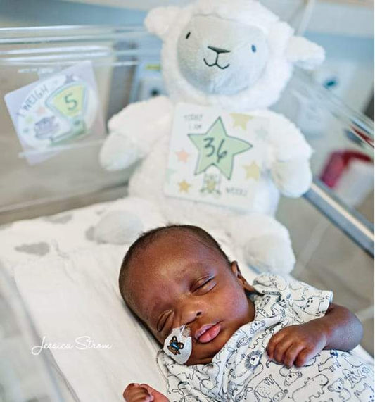 How to Photograph Your Preemie in the NICU