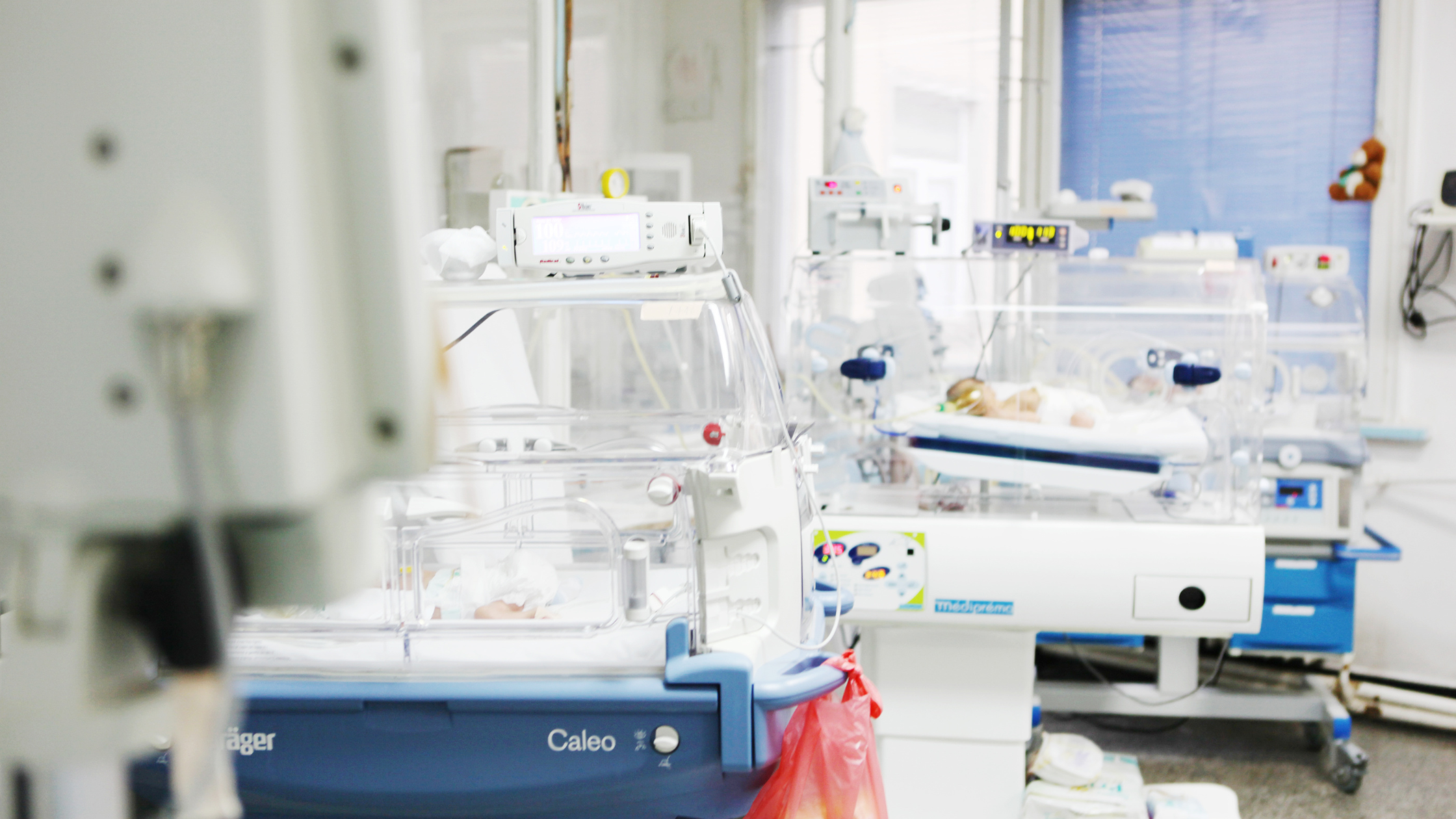 Nicu isolette in neonative intensive care hospital, preemie