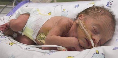 Using Scent to Stay Connected to your Baby in the NICU